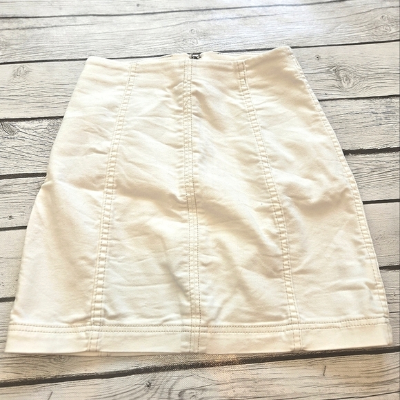 We The Free Dresses & Skirts - Free People Womens Skirt Sz 2 White Stretch Mini A Line Festival Night Out